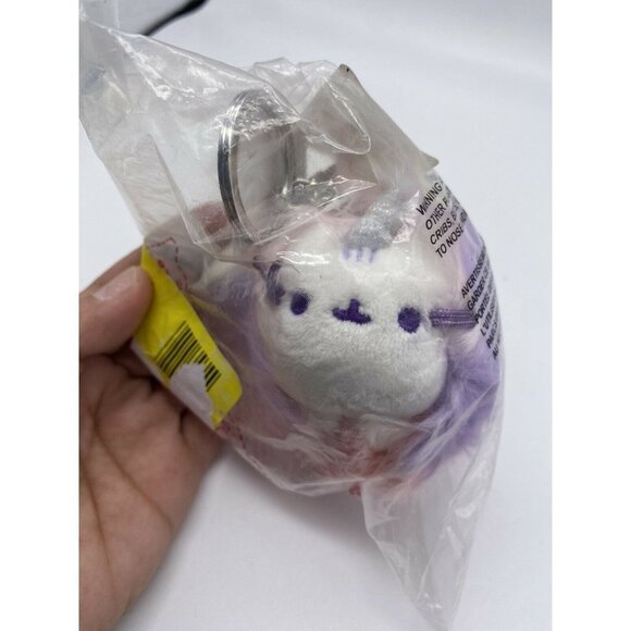 Gund NEW Pusheen SUPER PUSHEENICORN POM KEYCHAIN Plush Backpack Clip 4-Inch Cat - Picture 3 of 3